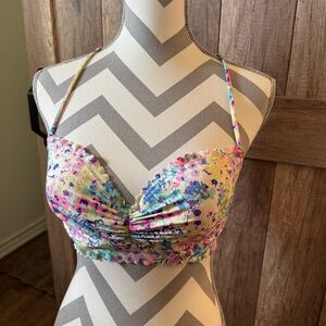 36C Victoria’s Secret underwire Bikini Top multicolor floral scalloped edge